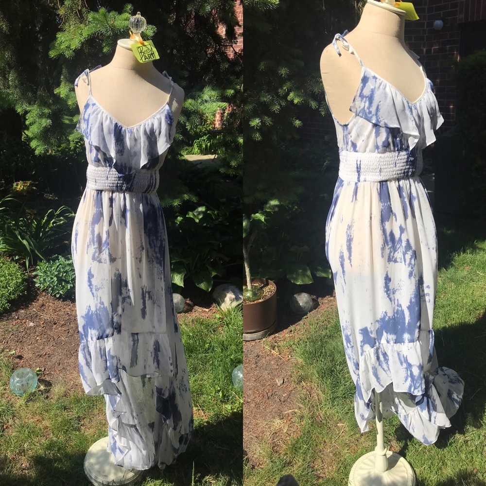 White/blue chiffon dress